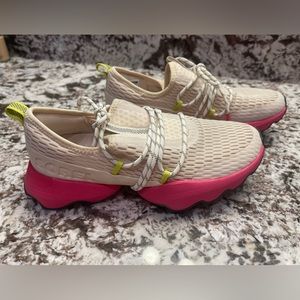 Sorel Kinetic Impact Sneakers (Natural and Cactus Pink) - Women’s size 5.5